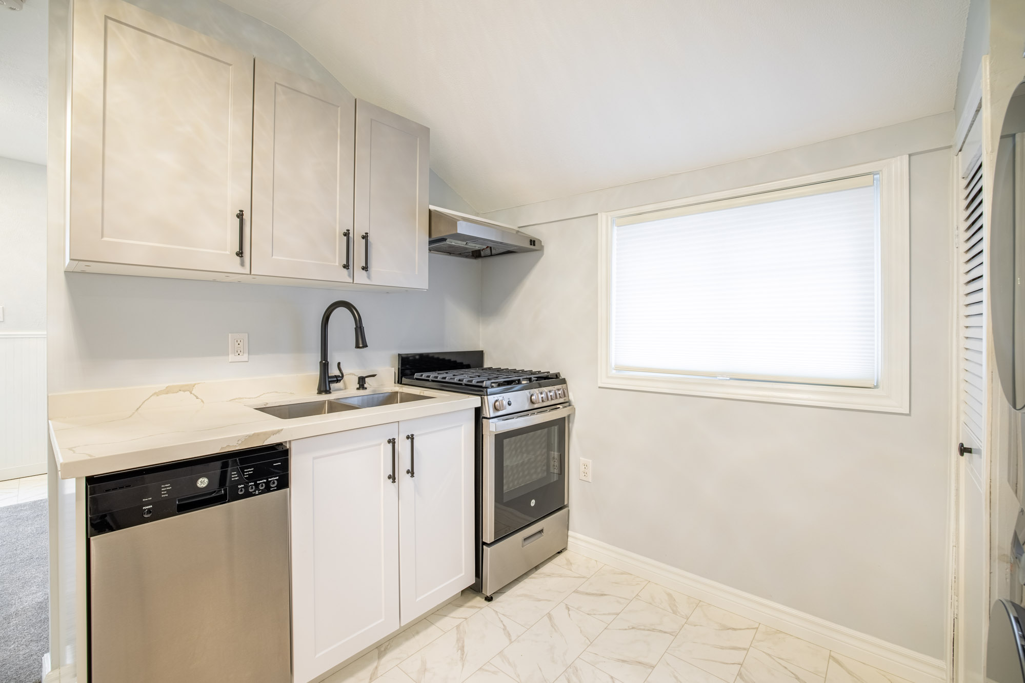 MLS – 4164 Smalls Road, Crystal Beach ON – Sally Howard (DW Howard)-13